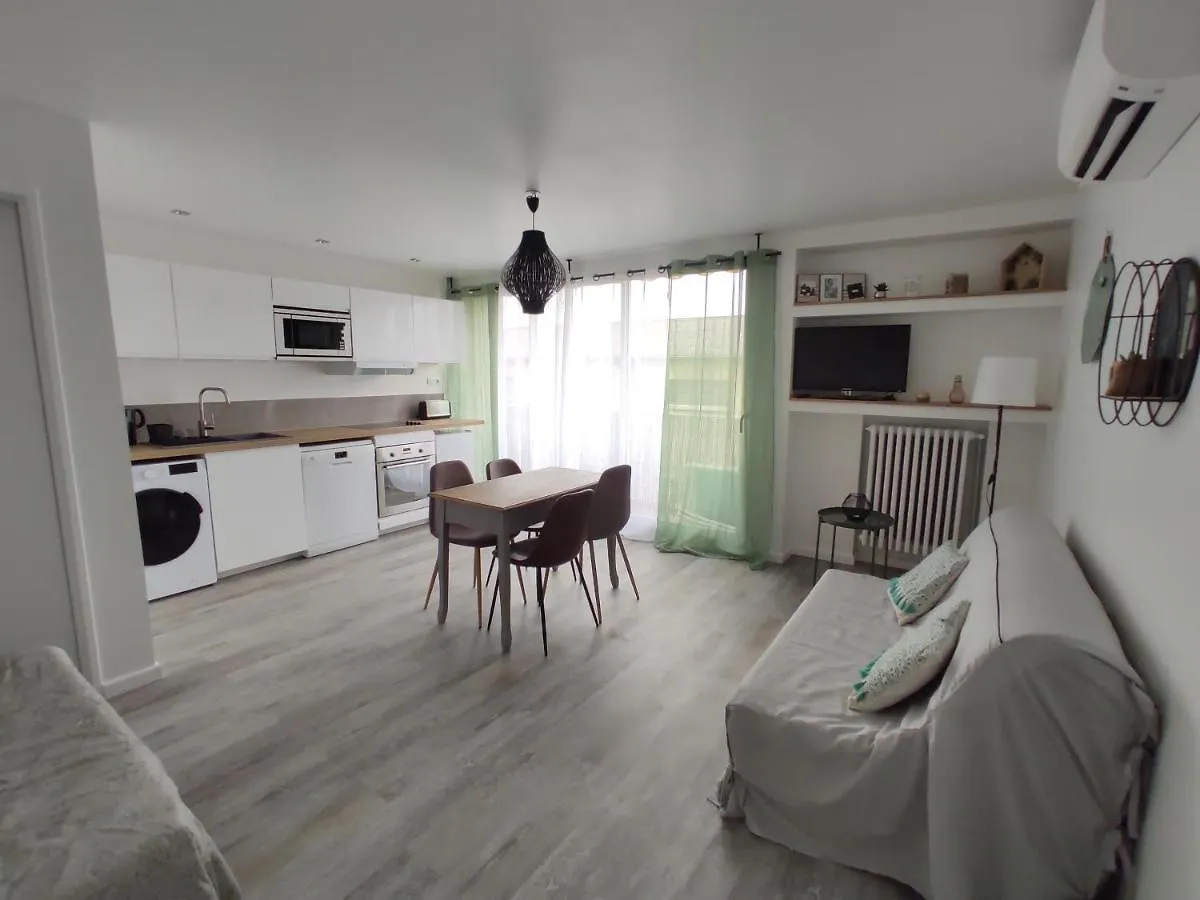 Appartement Logement climatisé proche remparts Avignon