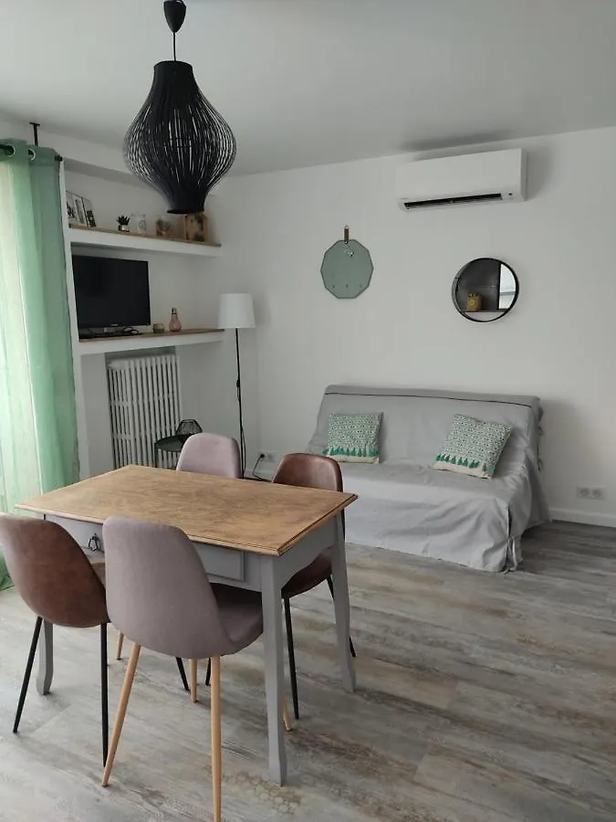 Logement climatisé proche remparts Avignon